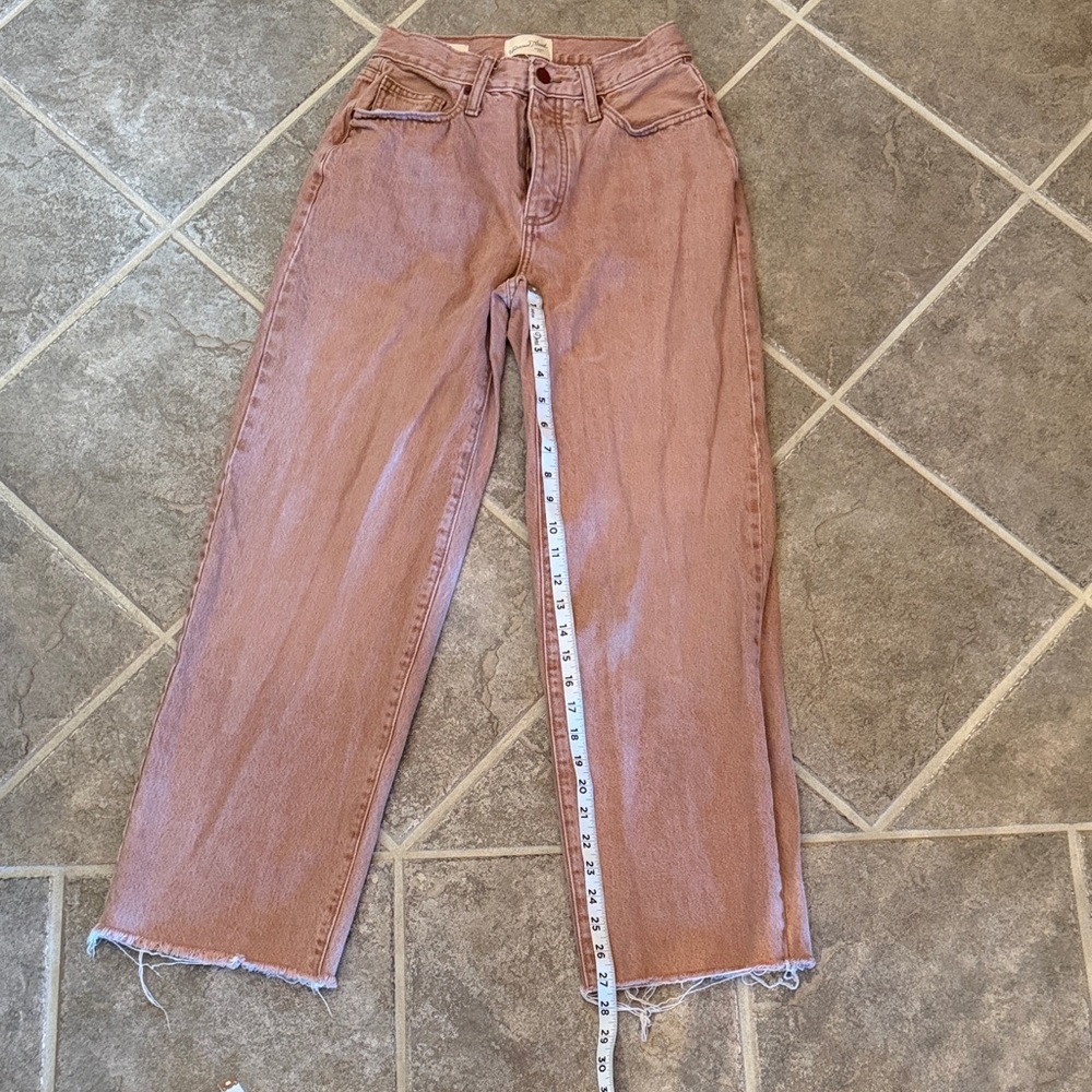 Universal Thread Women's Pink Straight Leg Jeans raw hem, size 00